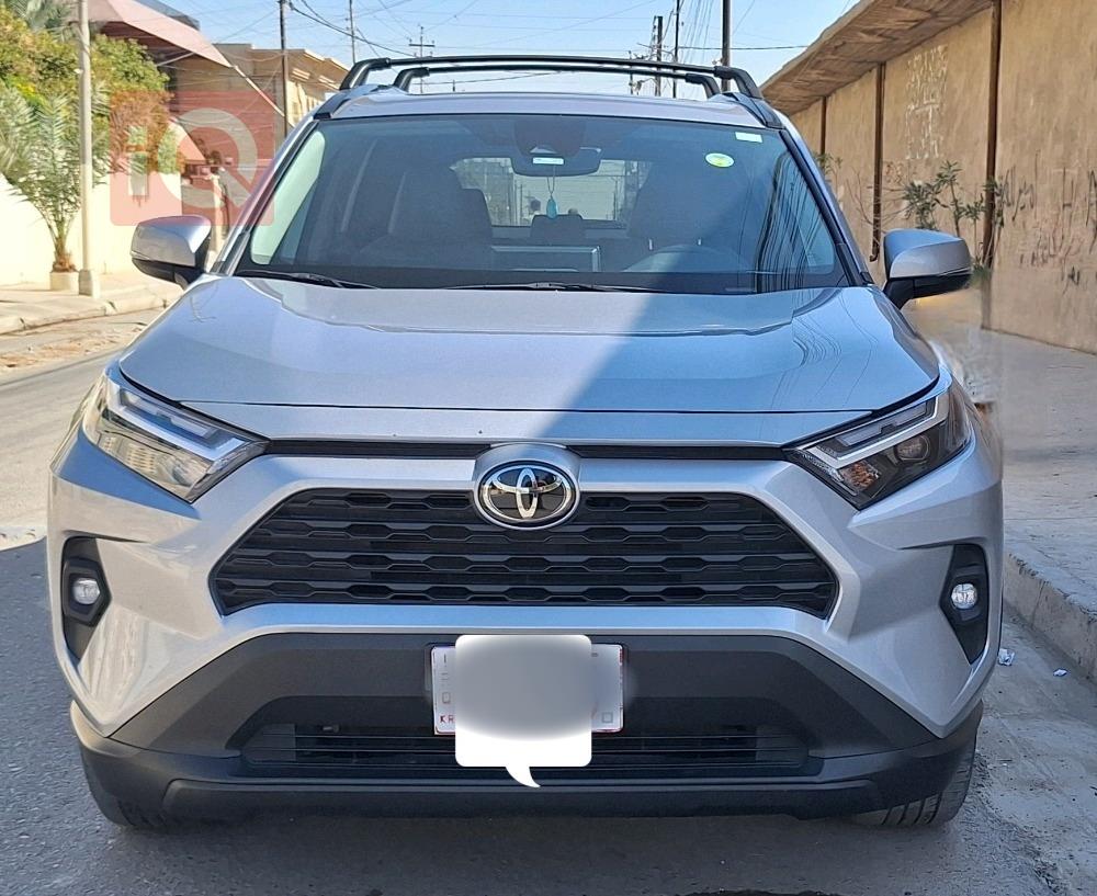 تۆیۆتا ڕاڤ 4